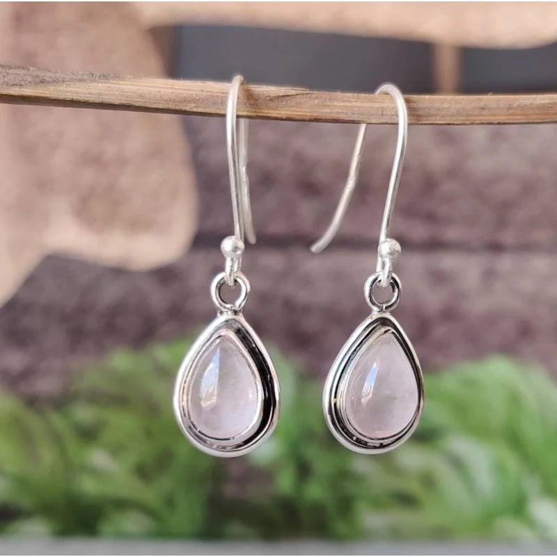 Vintage style white crystal dangle earrings